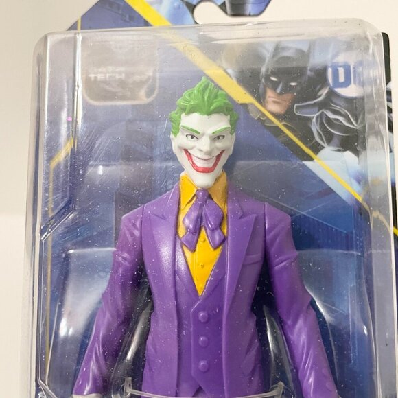 2020 The Joker Action Figure Spin Master 5 Inch Tall - Picture 16 of 16